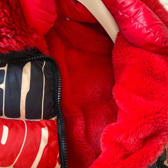 Moncler women down jacket. - Picture 3 of 6